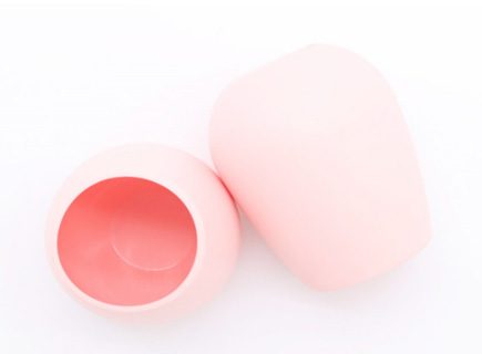 What are the advantages of silicone bibs?