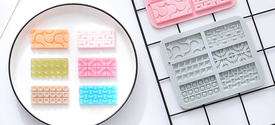 Notes of the square silicone cake mold