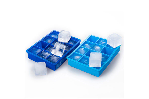 square ice cube tray with lid